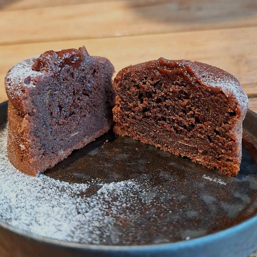 TERRA by the Sea chocolate cake 2